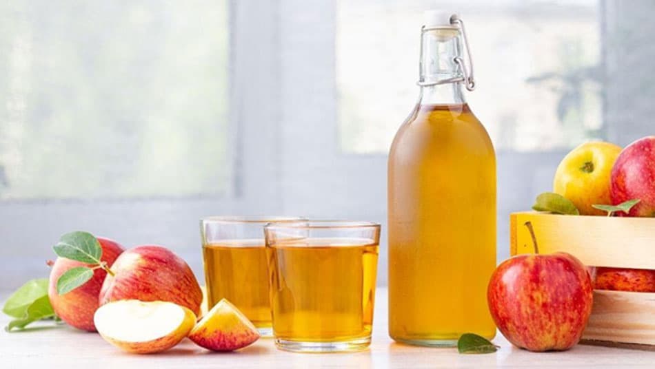 Apple cider vinegar benefits both oral health and overall well-being