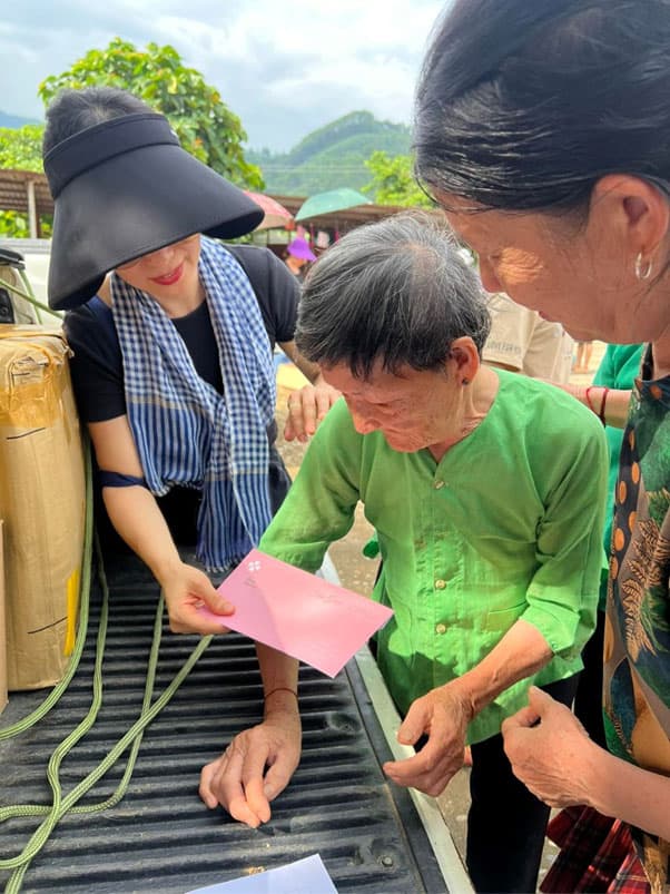 Some Images of Relief Efforts to Recover from the Aftermath of Typhoon Yagi