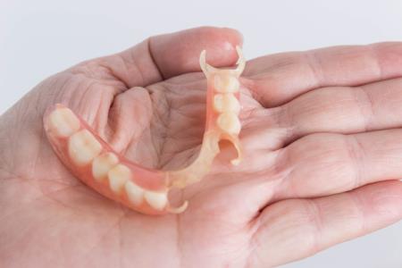 Removable dentures: What you should know