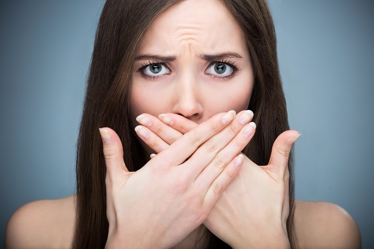 bad breath after dental crowning